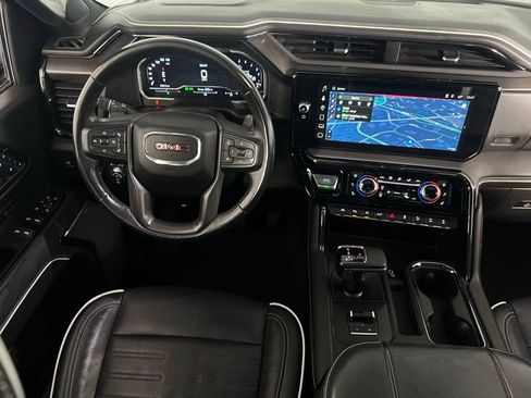 Used 2023 GMC Sierra 1500 AT4X image 19