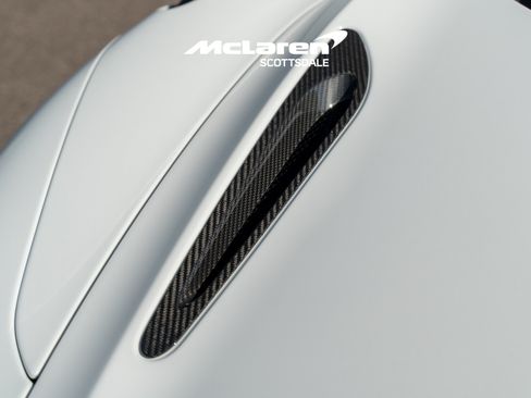 Used 2024 McLaren 750S Spider RWD image 23