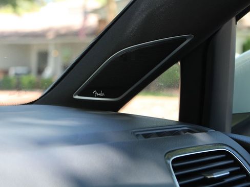 Used 2015 Volkswagen GTI Autobahn image 40