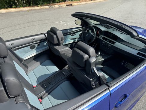 Used 2012 BMW M3 Convertible RWD image 22