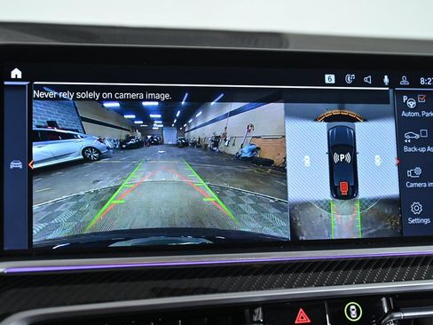 Used 2023 BMW X6 M50i w/ Executive Package image 18