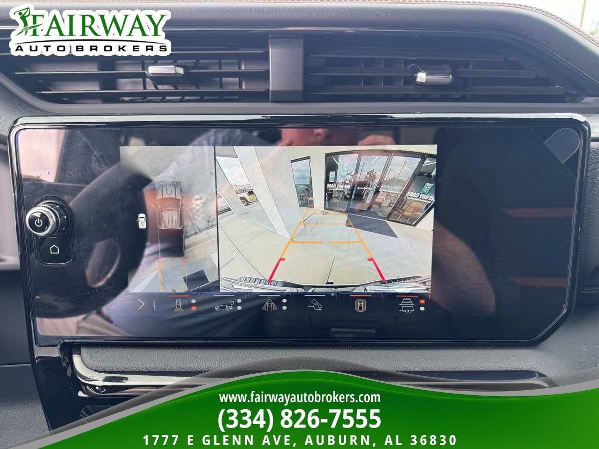 Used 2024 GMC Sierra 2500 AT4 w/ AT4 Premium Plus Package AWD/4WD image 23