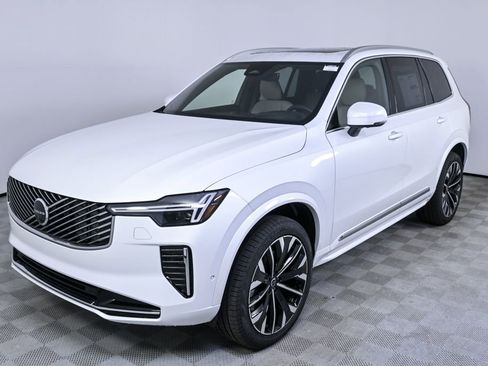 New 2026 Volvo XC90 B5 Ultra image 1