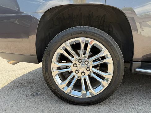 Used 2018 Cadillac Escalade Luxury w/ LPO, Radiant Package AWD/4WD image 49