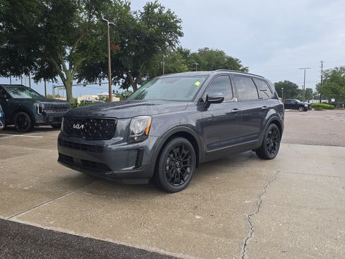 Used 2022 Kia Telluride EX w/ EX Premium Package AWD/4WD image 4