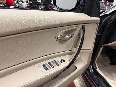 Used 2013 BMW 135i Convertible RWD image 20