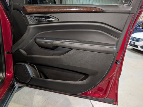 Used 2013 Cadillac SRX Performance w/ Driver Assist Package image 28