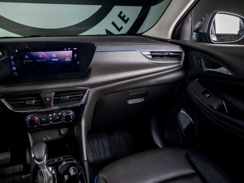 Used 2025 Buick Encore GX Sport Touring image 7