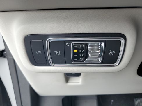 New 2026 Lincoln Nautilus Reserve AWD/4WD image 14