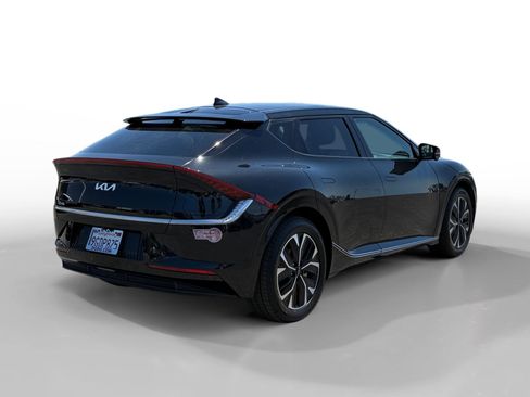 Used 2022 Kia EV6 Wind w/ Wind Technology Package AWD/4WD image 5