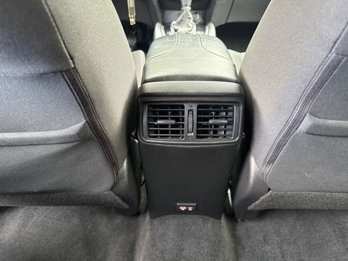 Used 2020 Nissan Rogue S w/ Special Edition Package image 33