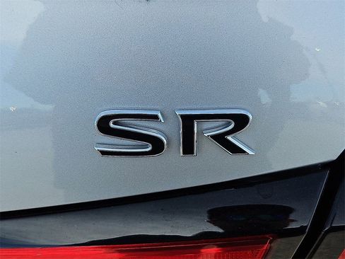 Used 2022 Nissan Altima 2.5 SR image 14