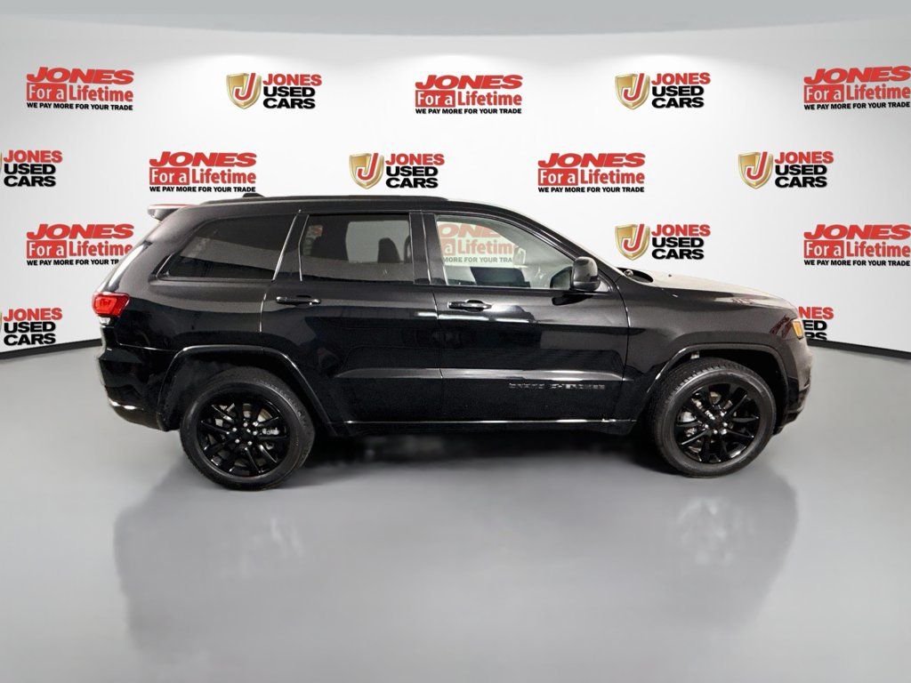 Used 2020 Jeep Grand Cherokee Altitude AWD/4WD image 17