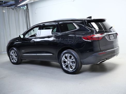 Used 2019 Buick Enclave Avenir w/ Avenir Technology Package AWD/4WD image 11