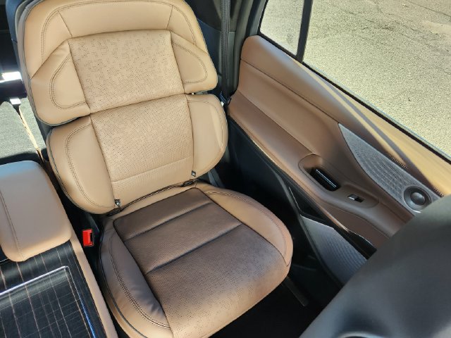 New 2027 Lincoln Navigator Black Label AWD/4WD image 14