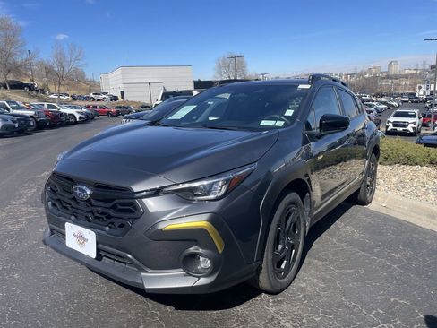 Used 2024 Subaru Crosstrek 2.5i Sport image 2