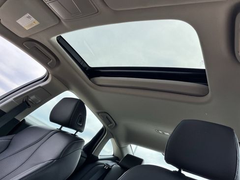 Used 2025 Acura TLX w/ Technology Package FWD image 22