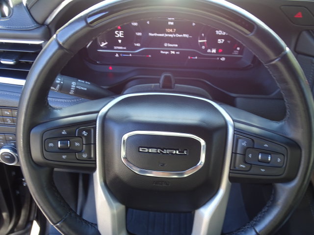 Used 2023 GMC Yukon Denali w/ Advanced Technology Package AWD/4WD image 8