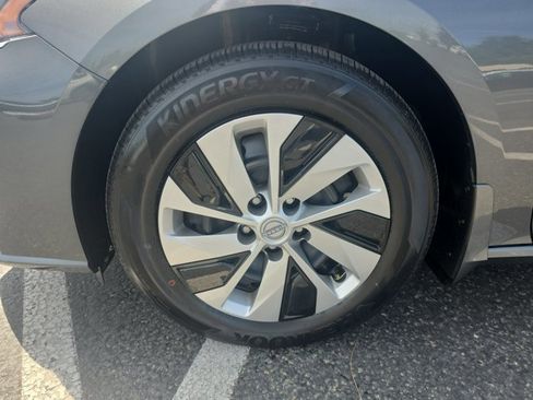 Certified 2025 Nissan Altima 2.5 S FWD image 27