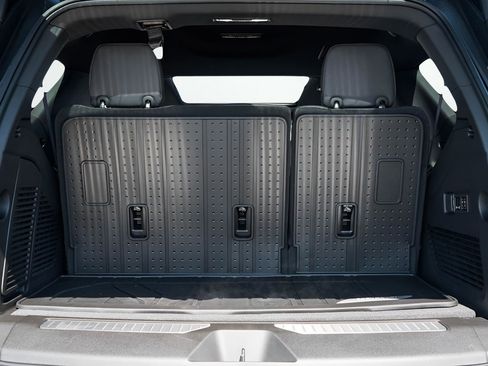 New 2026 Chevrolet Tahoe RST w/ RST Capability Package AWD/4WD image 8