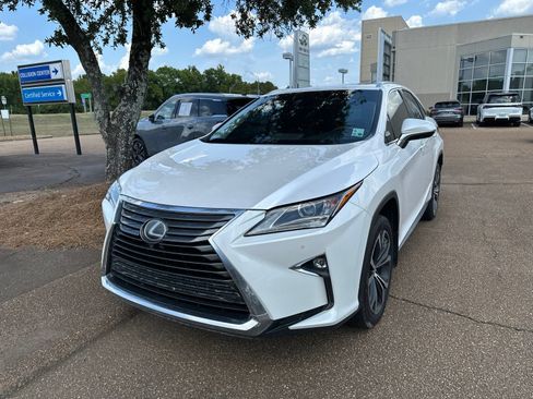 Used 2019 Lexus RX 350 FWD w/ Navigation Package image 2