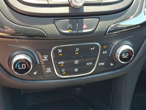Certified 2023 Chevrolet Equinox RS AWD/4WD image 17