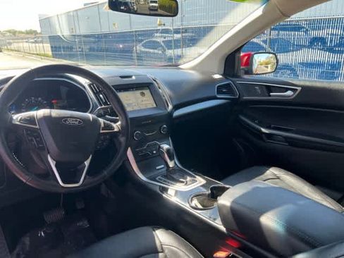 Used 2017 Ford Edge SEL w/ Equipment Group 201A FWD image 18