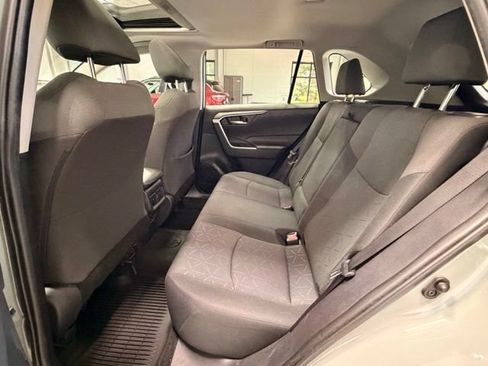 Used 2020 Toyota RAV4 XLE w/ Convenience Package AWD/4WD image 19