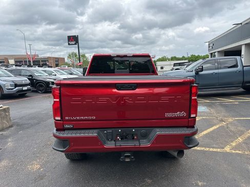 Used 2024 Chevrolet Silverado 2500 High Country w/ Technology Package image 2