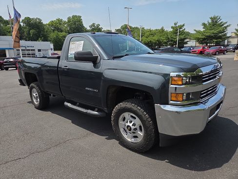 Used 2018 Chevrolet Silverado 2500 W/T w/ WT Convenience Package AWD/4WD image 1