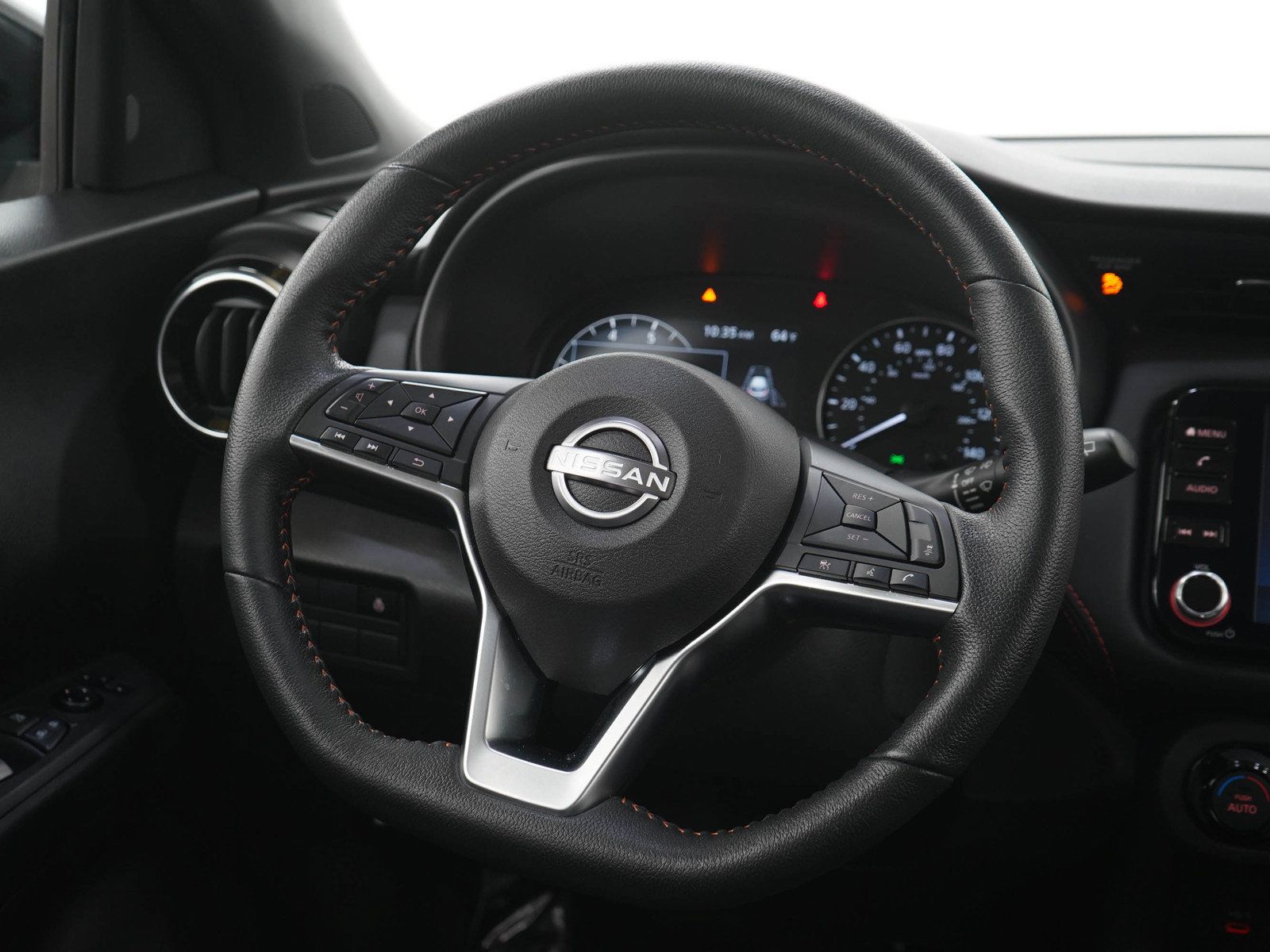 Used 2024 Nissan Kicks SR w/ SR Premium Package FWD image 16