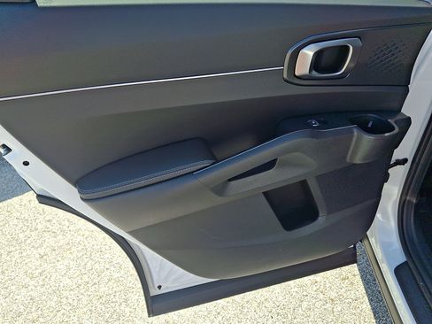 New 2026 Kia Sorento S AWD/4WD image 8