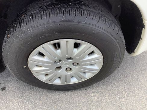 Used 2006 Chrysler Town & Country LX w/ Popular Equipment Group II FWD image 16