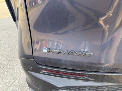 Used 2025 Toyota Sienna XSE image 19