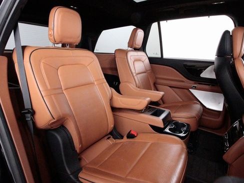 Used 2020 Lincoln Aviator Black Label w/ Dynamic Handling Package image 25