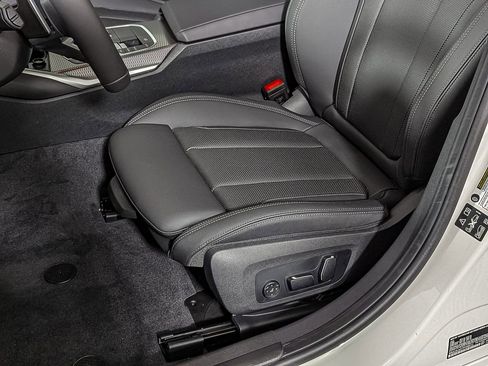 New 2026 BMW 330i xDrive Sedan image 13