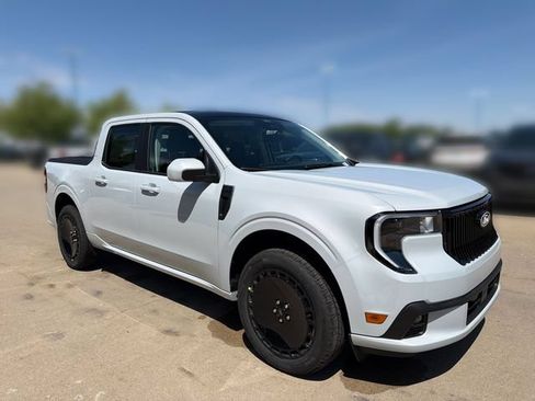 New 2026 Ford Maverick Lobo AWD/4WD image 3