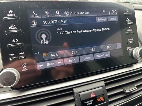 Used 2022 Honda Accord Sport image 21