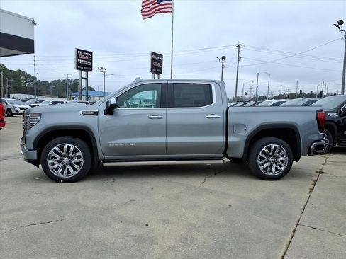 New 2026 GMC Sierra 1500 Denali w/ Denali Reserve Package image 4