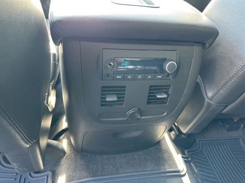 Used 2012 Chevrolet Avalanche LT w/ Suspension Package, Off-Road AWD/4WD image 22
