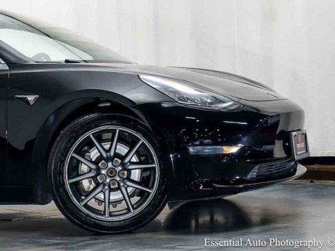 Used 2019 Tesla Model 3 Long Range AWD/4WD image 2