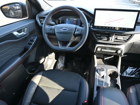 New 2026 Ford Escape ST-Line w/ Tech Pack #1 image 28