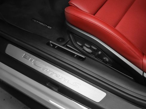 Certified 2024 Porsche 911 Carrera S RWD image 35