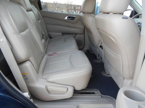 Used 2014 Nissan Pathfinder SL w/ SL Tech Package FWD image 37