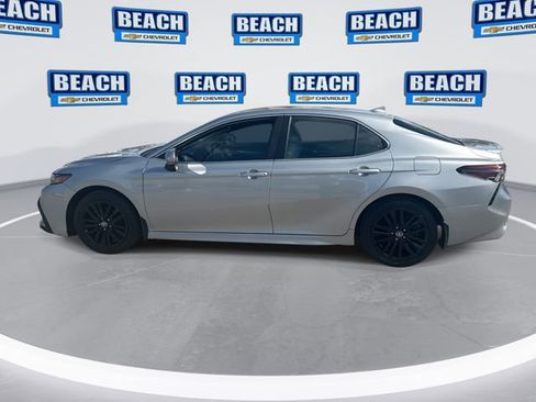 Used 2024 Toyota Camry SE image 5