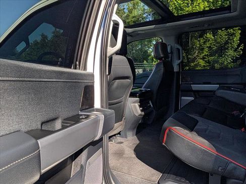 Used 2023 Ford F250 Lariat w/ Lariat Ultimate Package AWD/4WD image 29