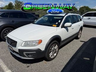 Used 2016 Volvo XC70 T5 Premier w/ Proximity Package FWD video 1