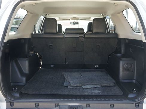 Used 2011 Toyota 4Runner Limited image 15