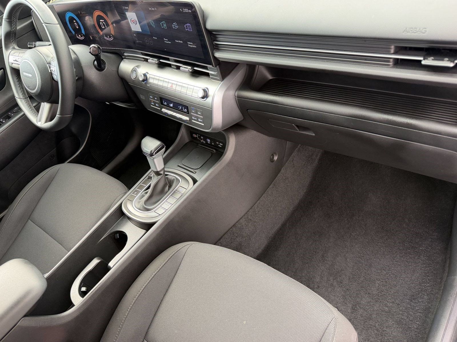 Used 2026 Hyundai Kona SEL Sport FWD image 35