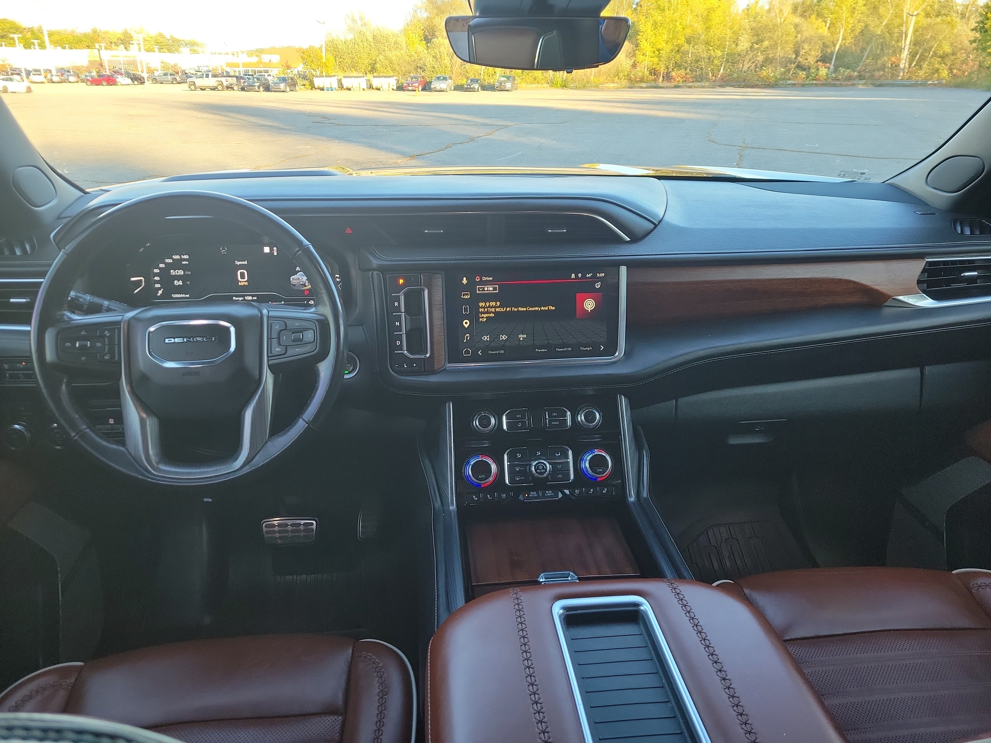 Used 2023 GMC Yukon XL Denali Ultimate AWD/4WD image 19